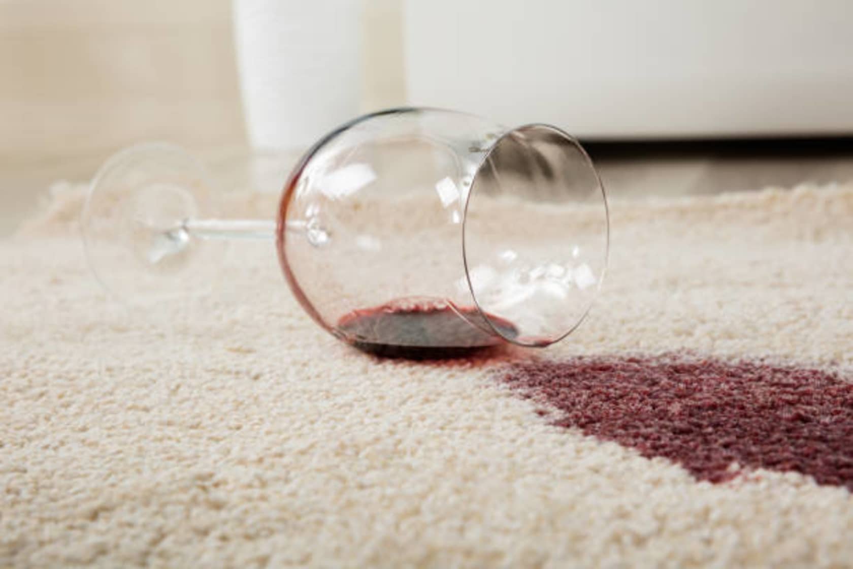 HOW TO CLEAN RED WINE STAINS OUT OF CARPETS