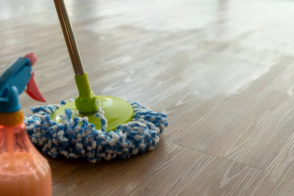 5 STEP BY STEP GUIDE TO STRIPPING AND WAXING FLOORS
