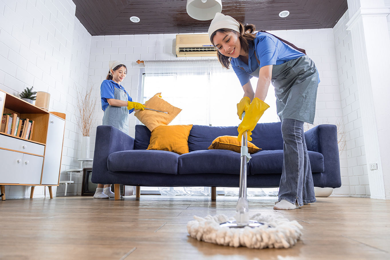 The Ultimate Guide to Short-Term Rental Cleaning: Impress Guests and Boost Your Ratings
